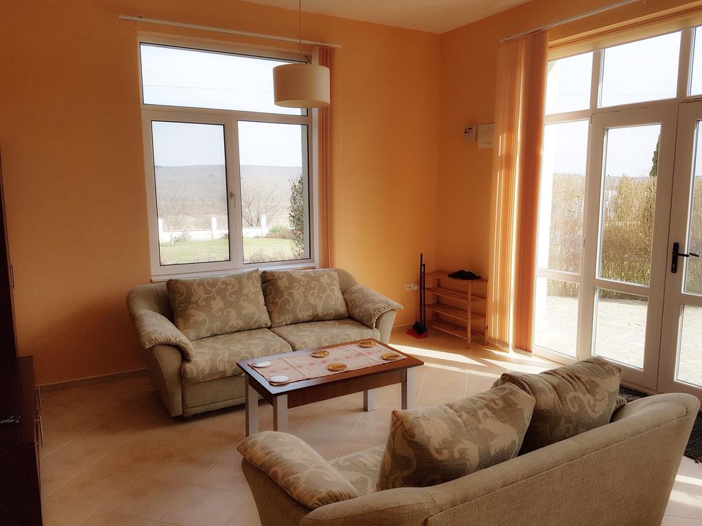 Villa Ketli Apartment Bliznatsi Zewnętrze zdjęcie