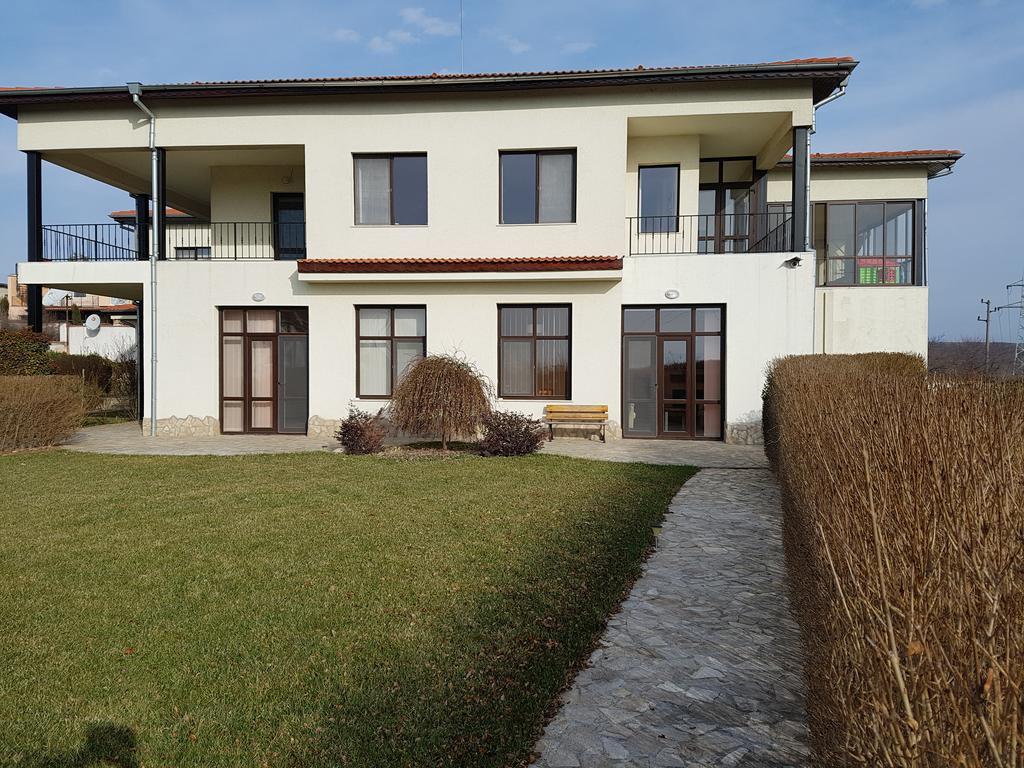 Villa Ketli Apartment Bliznatsi Zewnętrze zdjęcie